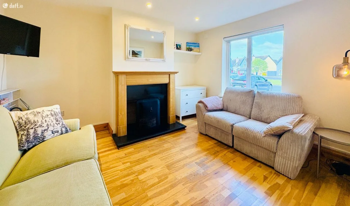 90 Carrigiseal, Clogher Failí, Tralee, Co. Kerry - Image 4